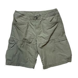 THE NORTH FACE Shorts Green Size 34 Mens